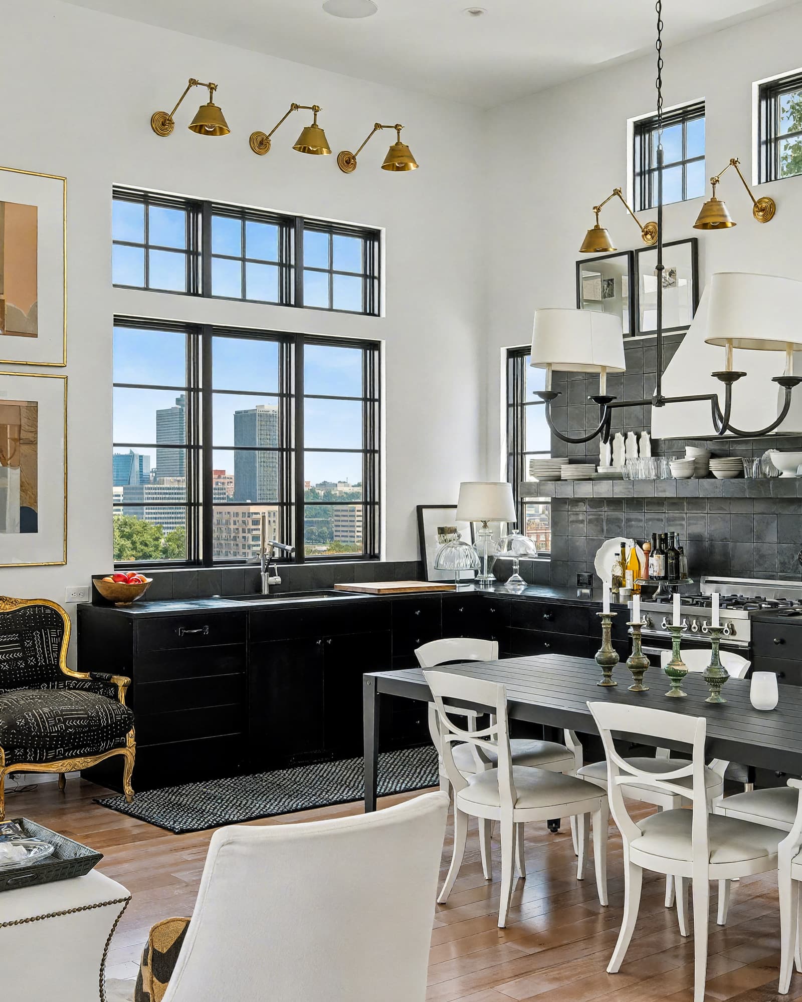 Cover image of a quote of Rachel Lovelace - Photographer