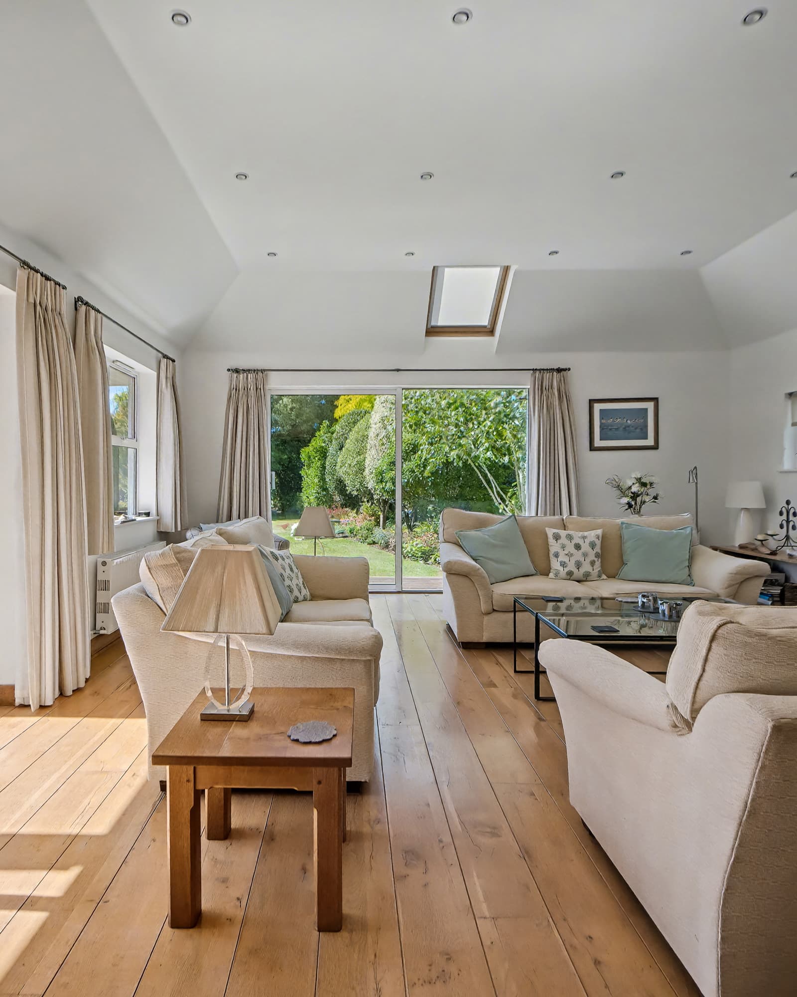 Cover image of a quote of Nic Meerholz - Photographer